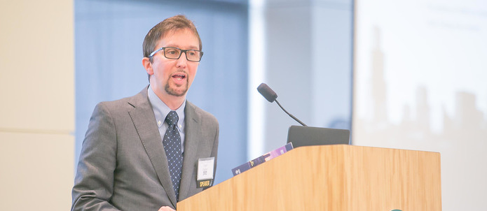 Alumnus Honors Faculty Mentor 