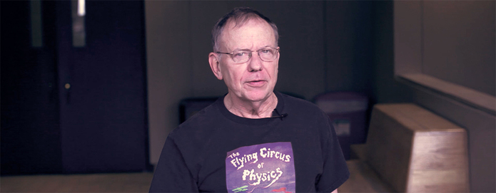 Physics Professor Endows Scholarship